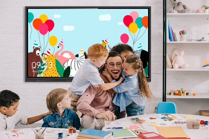 Sømløs læring med GoogleEDLA og newline Lyra PRO