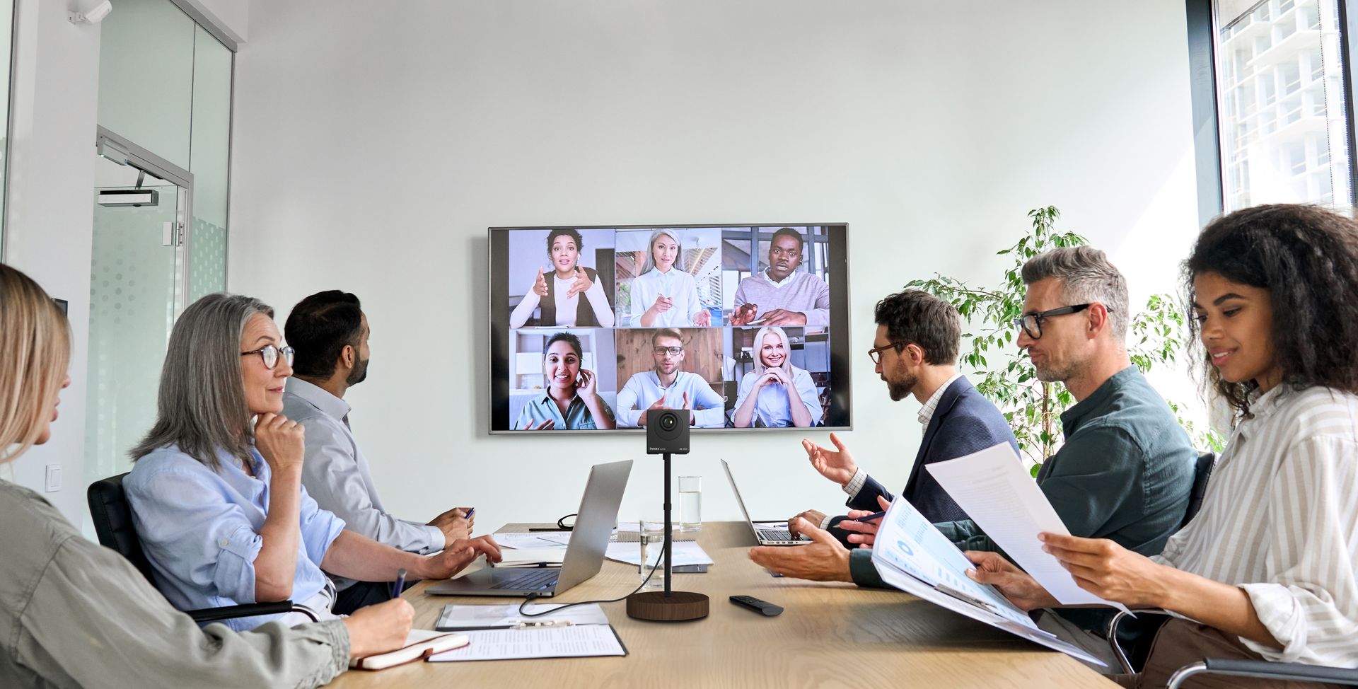 Hybridarbeidsplass med videokonferanse Videkonferanse med Innex