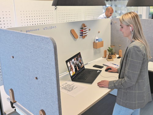 ELEMENTS Støydempende bordskjerm 60x160cm Beige, med beslag